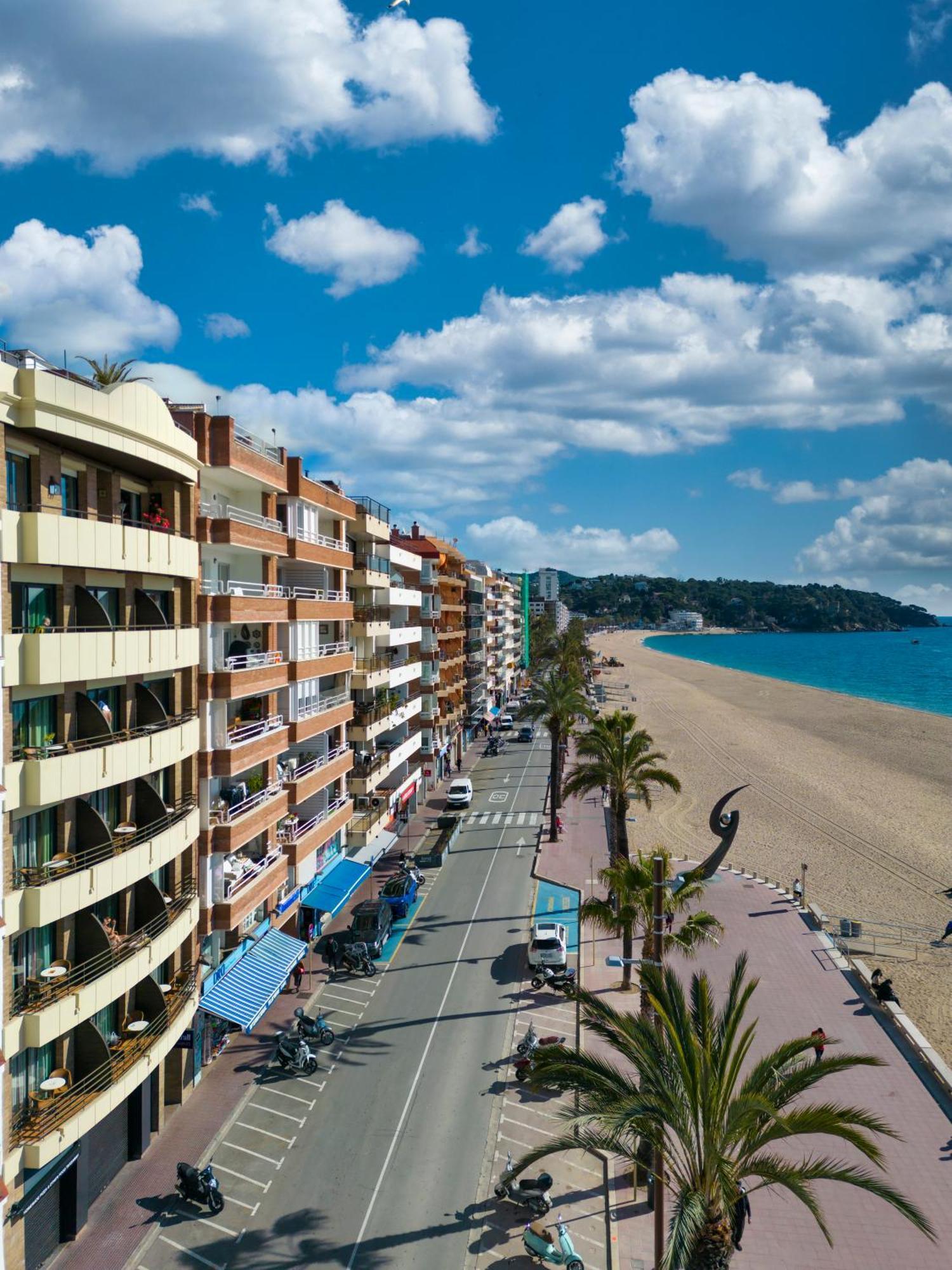 Almirall Apartaments Lloret de Mar Eksteriør bilde