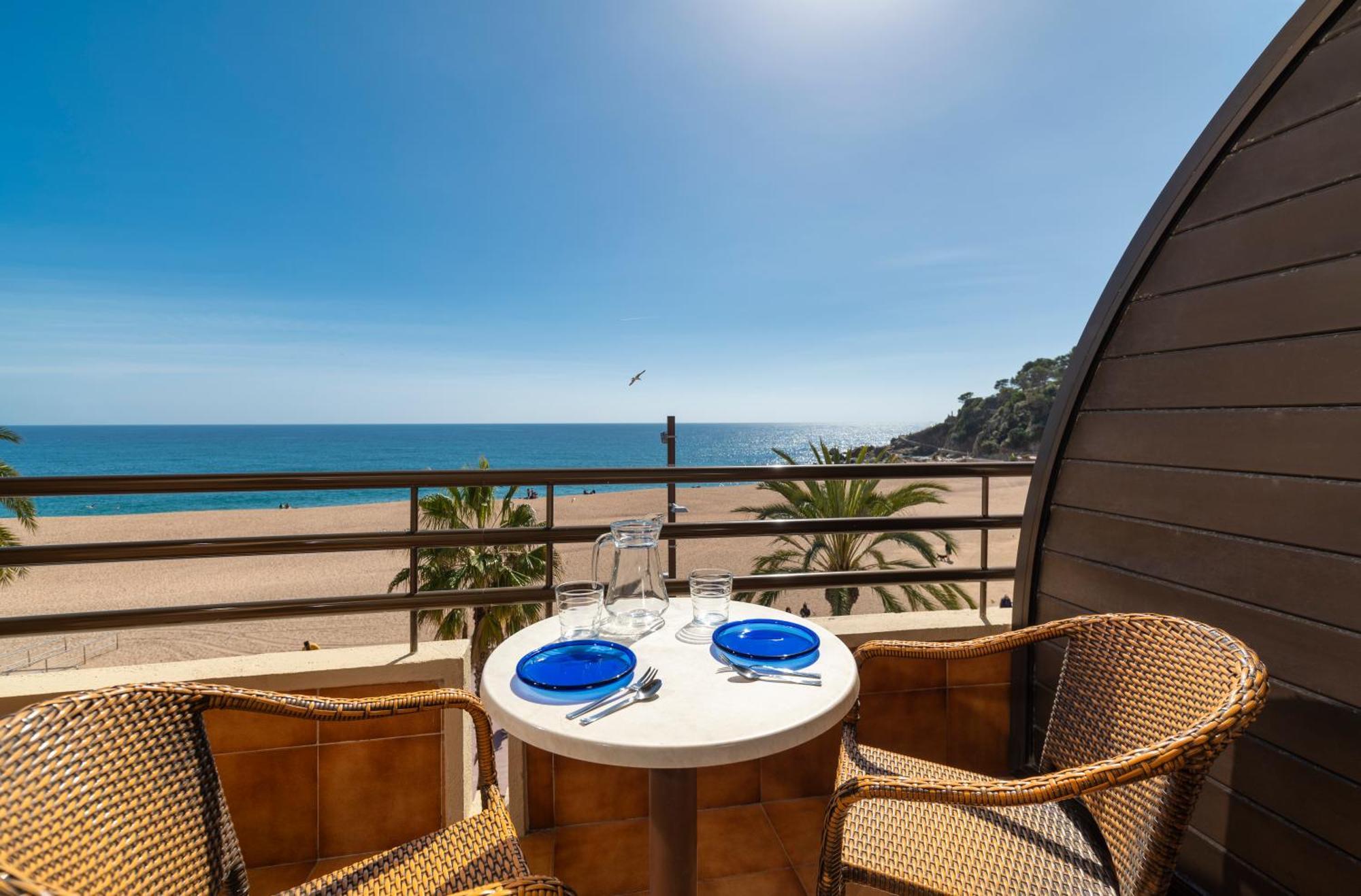 Almirall Apartaments Lloret de Mar Eksteriør bilde