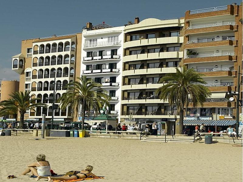 Almirall Apartaments Lloret de Mar Eksteriør bilde