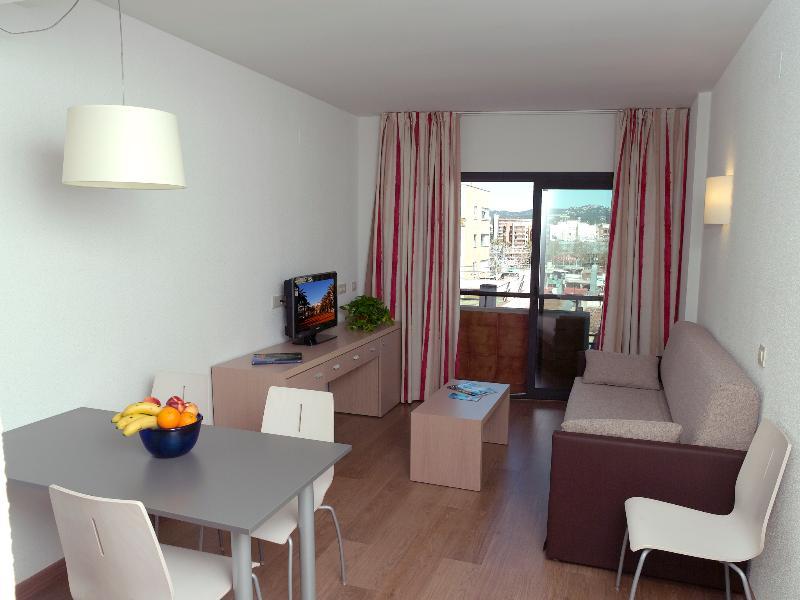 Almirall Apartaments Lloret de Mar Eksteriør bilde